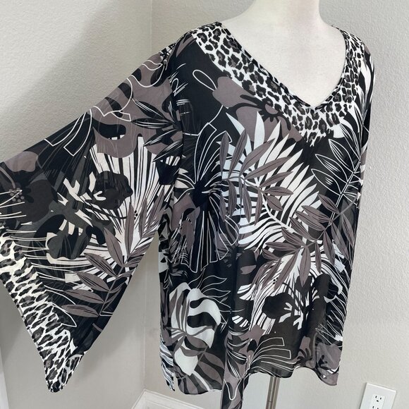 Kim Gravel Belle Womens Plus 2X Poncho Black Gray Jungle Leopard Tunic Top - Picture 3 of 10